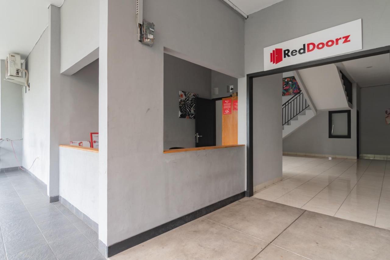 Reddoorz Near Exit Toll Pasteur 4 Otel Bandung Dış mekan fotoğraf