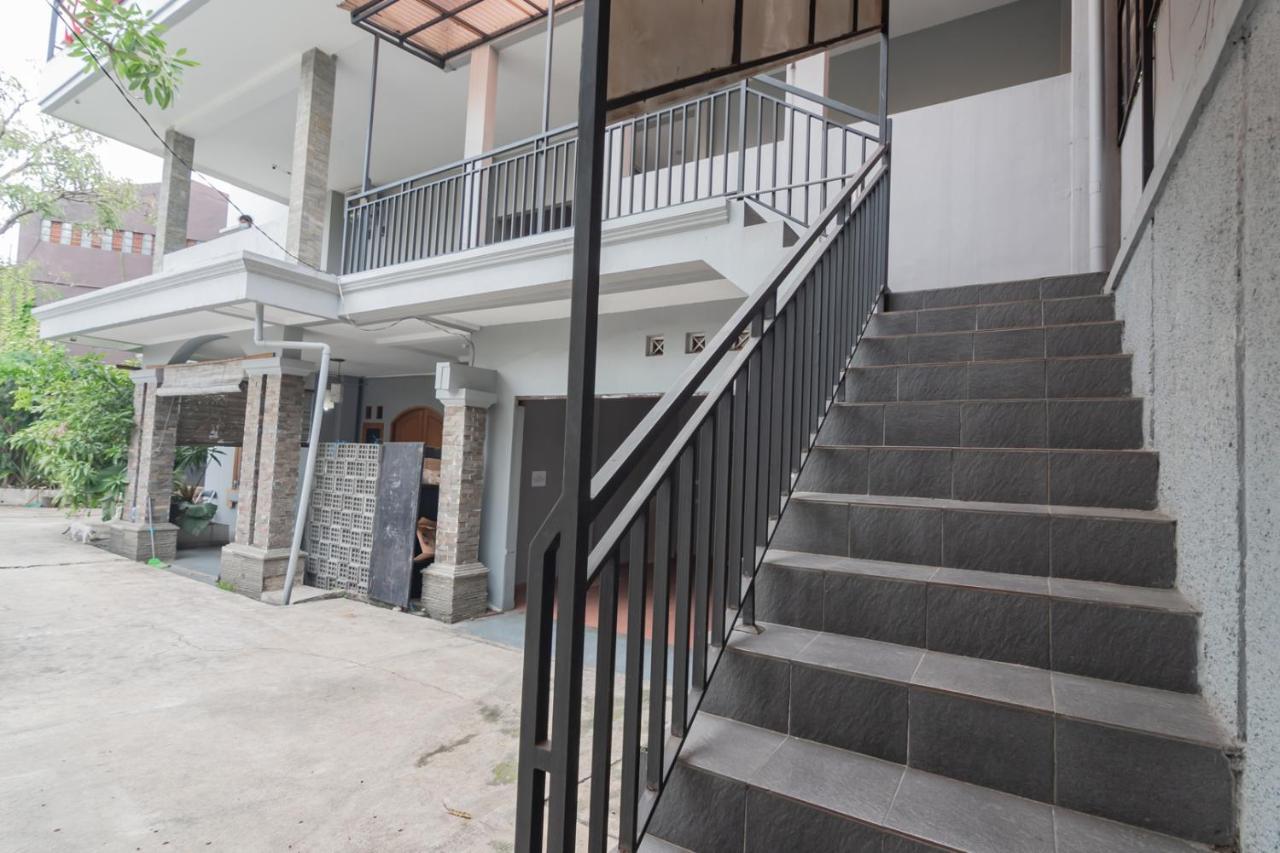 Reddoorz Near Exit Toll Pasteur 4 Otel Bandung Dış mekan fotoğraf